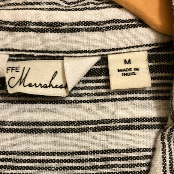 Summer blouse - Picture 2 of 3